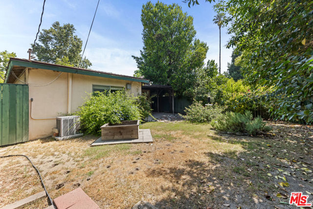 22100 Dumetz Road photo 5