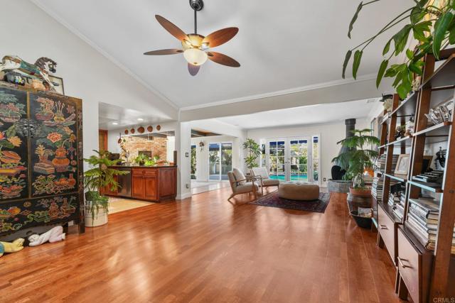 Detail Gallery Image 15 of 64 For 295 Camino Elevado, Bonita,  CA 91902 - 4 Beds | 2 Baths