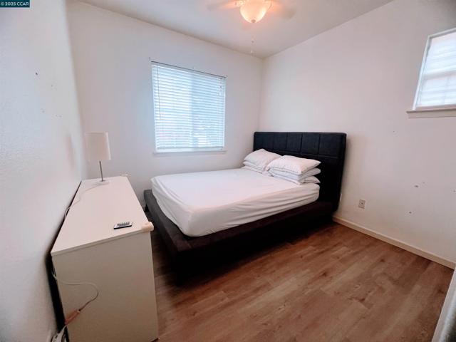 430 Chestnut Street, Brentwood CA: https://media.crmls.org/mediaz/1f8b4006-23a1-4c4e-aeb0-9722ec8dba47.jpg