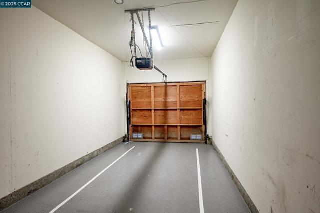 273 S Overlook Dr, San Ramon CA: https://media.crmls.org/mediaz/1f8d748a-efdd-46ba-bf61-47b08815382a.jpg
