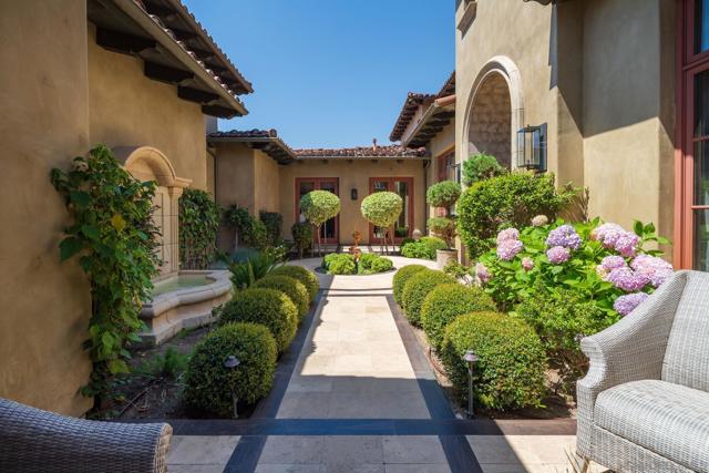 8053 High Time Ridge, San Diego CA: https://media.crmls.org/mediaz/1f8dc4dc-f81a-41f1-a7c5-3f53f72af5dc.jpg