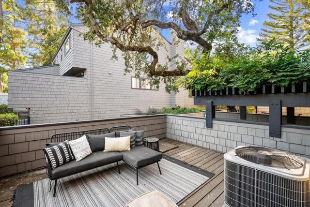 2146 Sand Hill Road, Menlo Park CA: https://media.crmls.org/mediaz/1f8dd738-c747-40ed-8a4d-ec4275cfd2ff.jpg