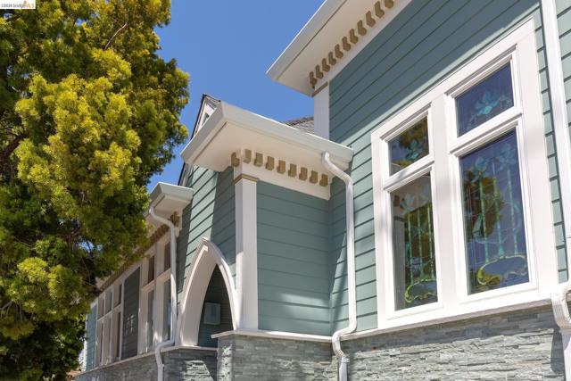 Image 46 of 51 For 6300 Shattuck Ave  1