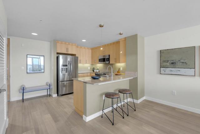 38 N Almaden Boulevard, San Jose CA: https://media.crmls.org/mediaz/1f8e3f68-ef7b-433f-ab39-ec7a6acb3f02.jpg