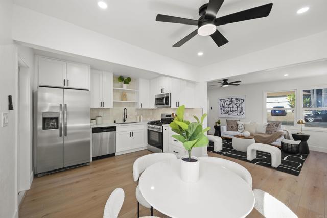 4138 Blackton Dr, La Mesa CA: https://media.crmls.org/mediaz/1f8ea996-eabf-4137-918c-64752458df60.jpg