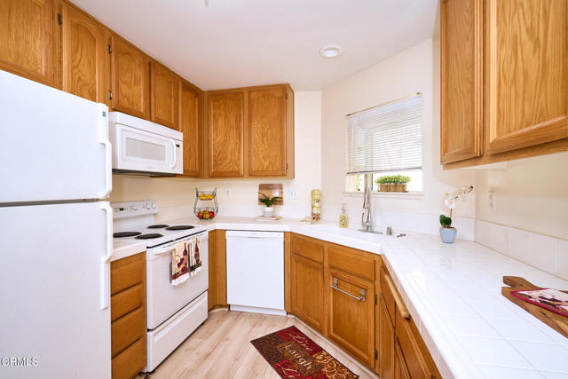 Detail Gallery Image 19 of 59 For 2713 Antonio Dr #110,  Camarillo,  CA 93010 - 2 Beds | 2 Baths