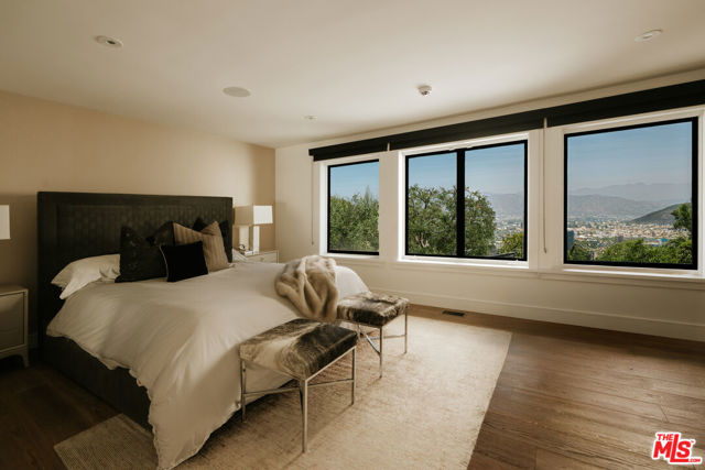 Image 17 of 20 For 7825 Torreyson Drive