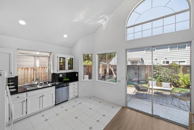 1274 Notting Hill Drive, San Jose CA: https://media.crmls.org/mediaz/1f91b36f-78ee-4d80-b6ef-8451461cf99e.jpg