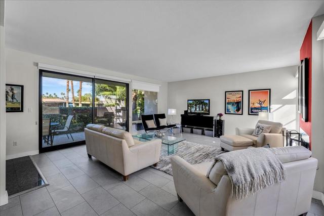 2202 Oakcrest Drive, Palm Springs, CA 92264