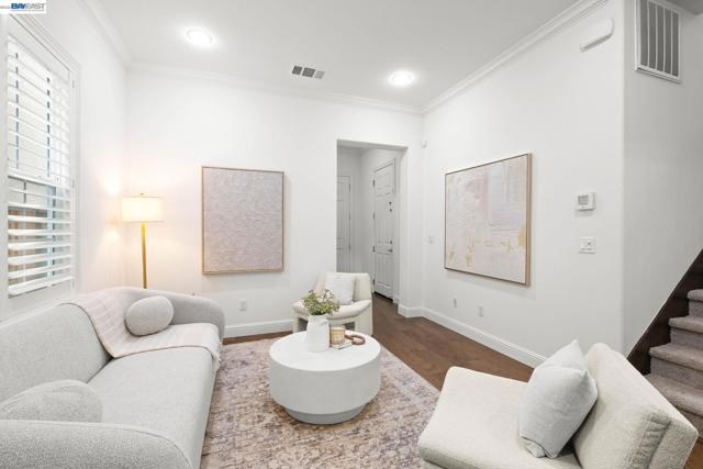 5119 Rowan Drive, San Ramon CA: https://media.crmls.org/mediaz/1f91f0f9-4151-4604-827d-82beba607bc7.jpg