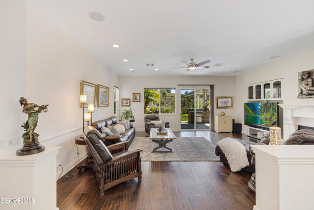 12430 Nelson Road, Moorpark CA: https://media.crmls.org/mediaz/1f926d05-6ae6-49c5-a0ff-c8f7700491d1.jpg