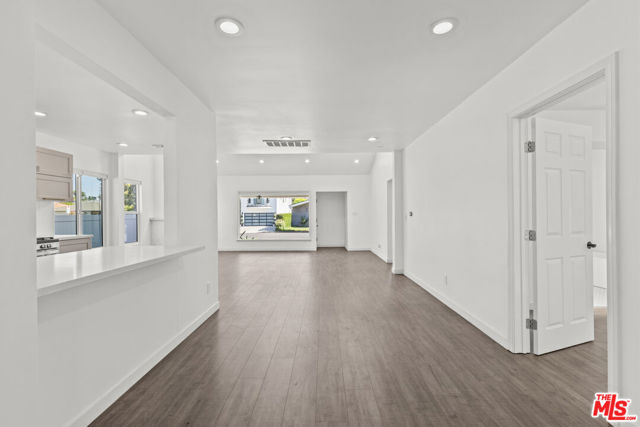 15153 La Maida Street, Sherman Oaks CA: https://media.crmls.org/mediaz/1f937c6a-dfd2-4a56-a4ef-6adfe0159d26.jpg