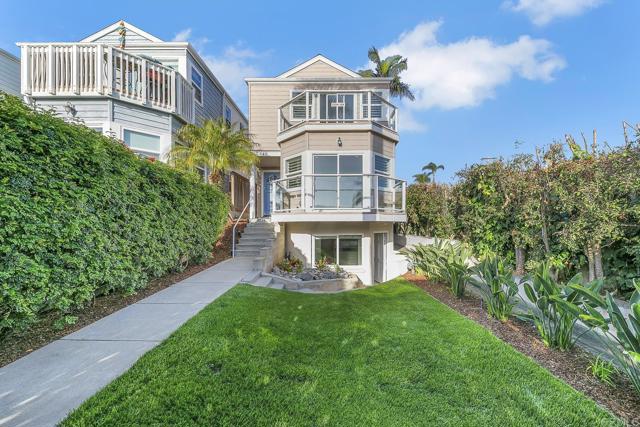 644 Grant Street, Oceanside CA: https://media.crmls.org/mediaz/1f93cf79-a287-4728-9d07-a21c46547e4c.jpg
