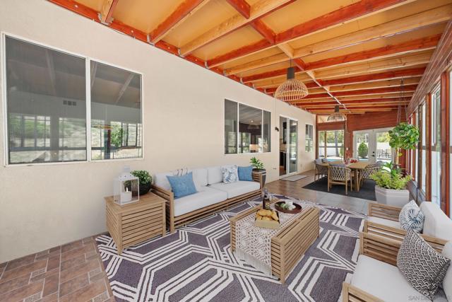 32246 Cour Meyney, Temecula CA: https://media.crmls.org/mediaz/1f94ae08-1beb-4939-90d2-5aad7684e52e.jpg