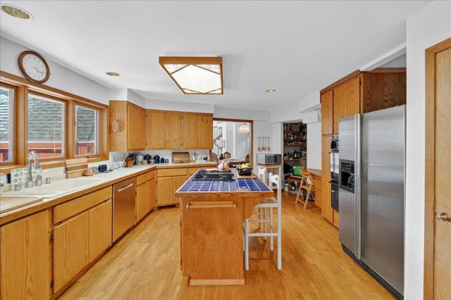 5224 Twin Falls Road, Morgan Hill CA: https://media.crmls.org/mediaz/1f95006d-7531-4690-859f-74b2bb34547d.jpg