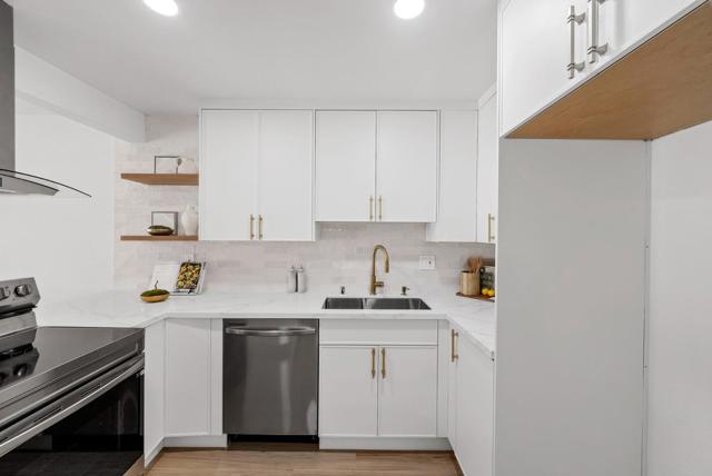 2044 Voss Park Lane, San Jose CA: https://media.crmls.org/mediaz/1f95597f-a4eb-4a2b-8044-32890f1b3a88.jpg