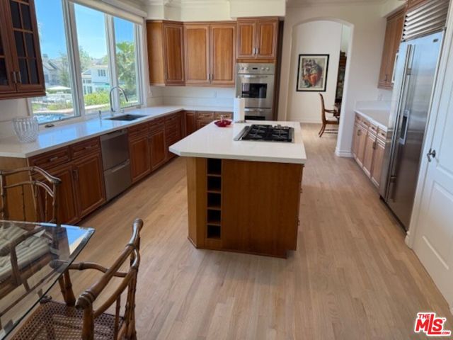 24942 Vista Verenda, Woodland Hills CA: https://media.crmls.org/mediaz/1f959b33-04c7-4d93-85bf-e9a3e65ae070.jpg