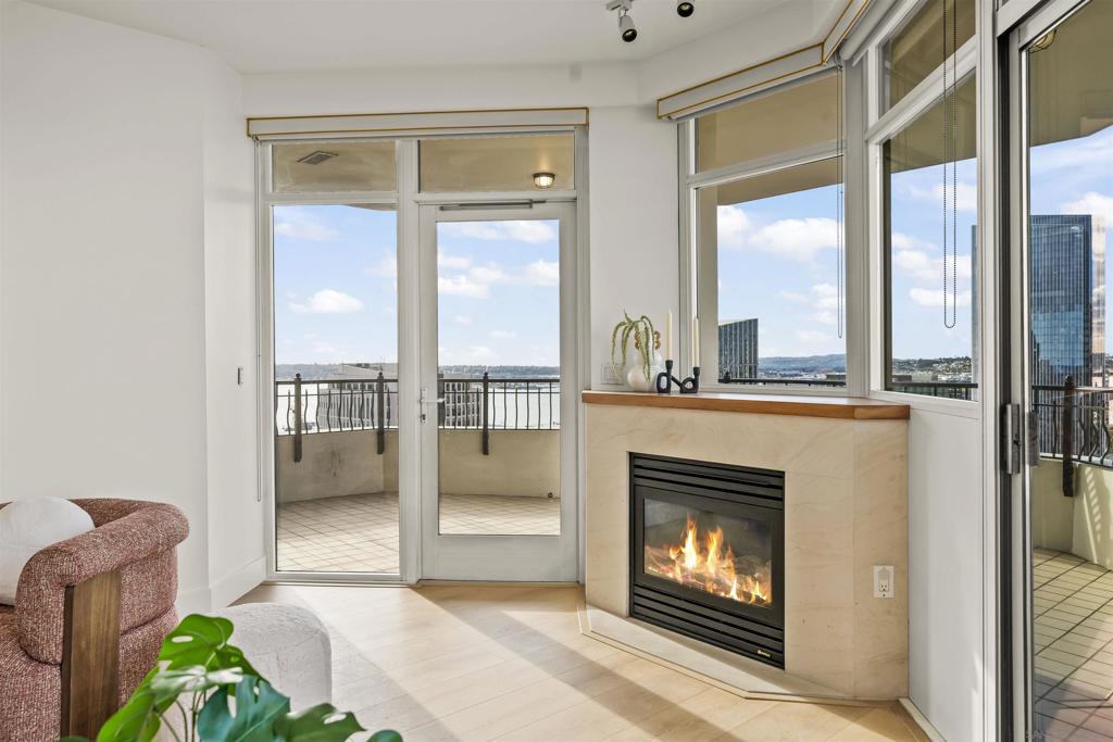 700 Harbor - photo 6
