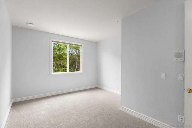 521 Latigo Row, Encinitas CA: https://media.crmls.org/mediaz/1f962874-cda8-4c74-b3a4-3786990640fa.jpg