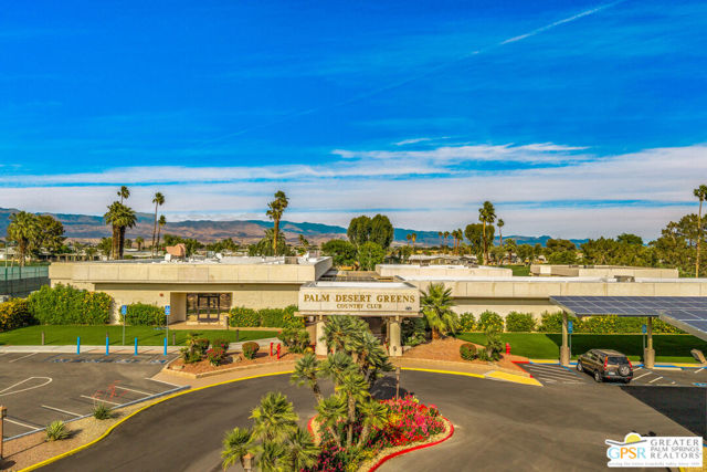 39163 Warm Springs Drive, Palm Desert CA: https://media.crmls.org/mediaz/1f96f39e-6091-40d8-939d-6e359d371b6f.jpg