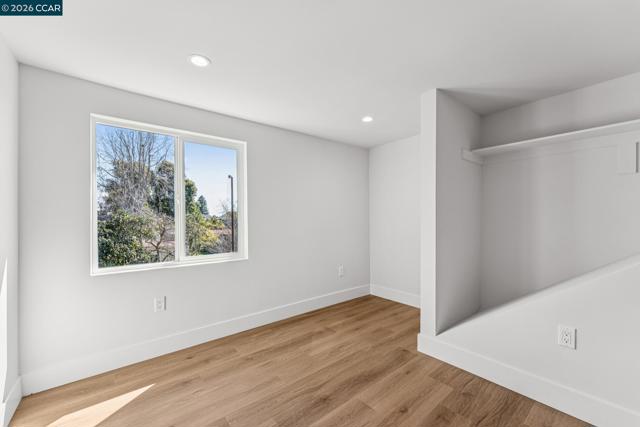 3017 Madeline St, Oakland CA: https://media.crmls.org/mediaz/1f97337a-43a5-4010-98de-d83ef212ddfd.jpg