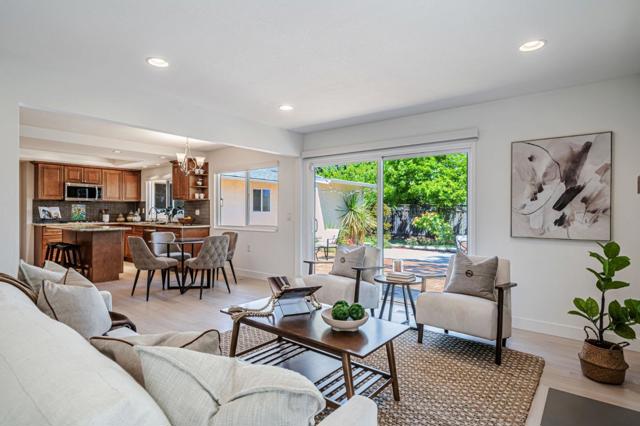 1536 Saint Helena Drive, Danville CA: https://media.crmls.org/mediaz/1f97385f-5915-455f-b8aa-2338a2acf39b.jpg