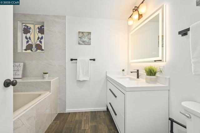3231 Quandt Rd, Lafayette CA: https://media.crmls.org/mediaz/1f9762a2-c9e4-44e1-b268-6e6bb95e8aa1.jpg