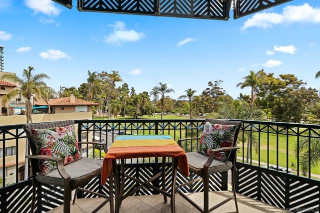 2500 6th Ave, San Diego CA: https://media.crmls.org/mediaz/1f9941e1-d8fb-42a2-abfb-cfdf11ca69d8.jpg