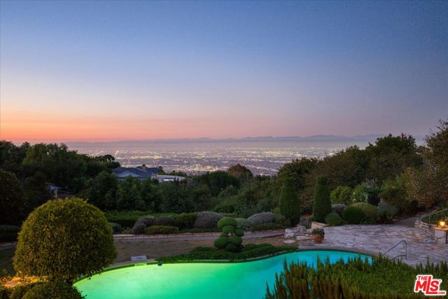 19 Caballeros Road, Rolling Hills, California 90274, 5 Bedrooms Bedrooms, ,3 BathroomsBathrooms,Residential,Sold,Caballeros,25581187