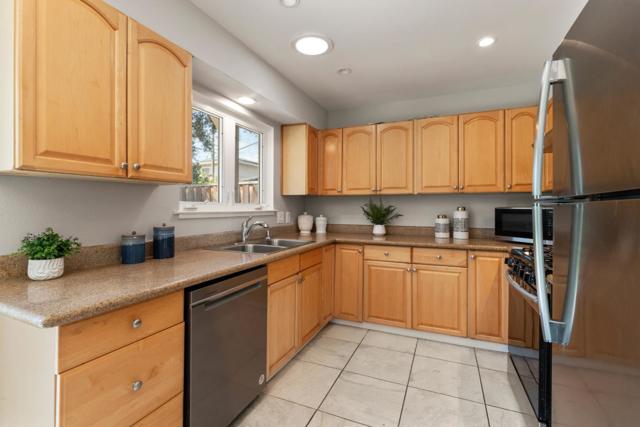 Image 5 of 28 For 1061 Hickorynut Court