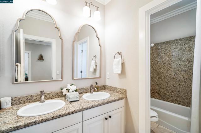 2261 Genoa St, Danville CA: https://media.crmls.org/mediaz/1f9bf010-68bf-4e1e-98a3-b9e306277b30.jpg