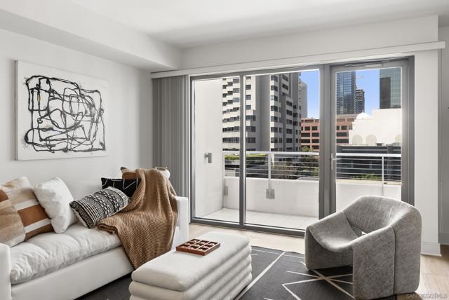 645 Front St., San Diego CA: https://media.crmls.org/mediaz/1f9c9469-0d44-42a3-beae-ebbd5fcf9028.jpg
