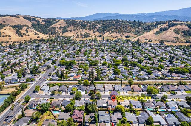 629 Choctaw Drive, San Jose CA: https://media.crmls.org/mediaz/1f9d653f-003b-4834-bc8e-187af3636345.jpg