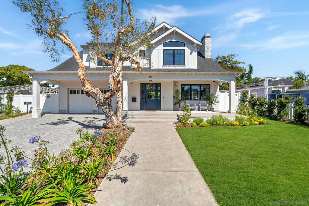461 Country Club Ln