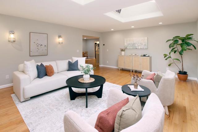 217 Valencia Avenue, Aptos CA: https://media.crmls.org/mediaz/1f9dc17d-e2b1-4937-a7aa-197665bc1a81.jpg