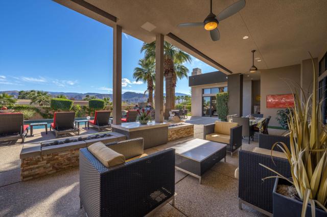 8 Ledgestone Lane, Rancho Mirage CA: https://media.crmls.org/mediaz/1f9e8eea-0871-4648-abec-d50902fc1fbc.jpg