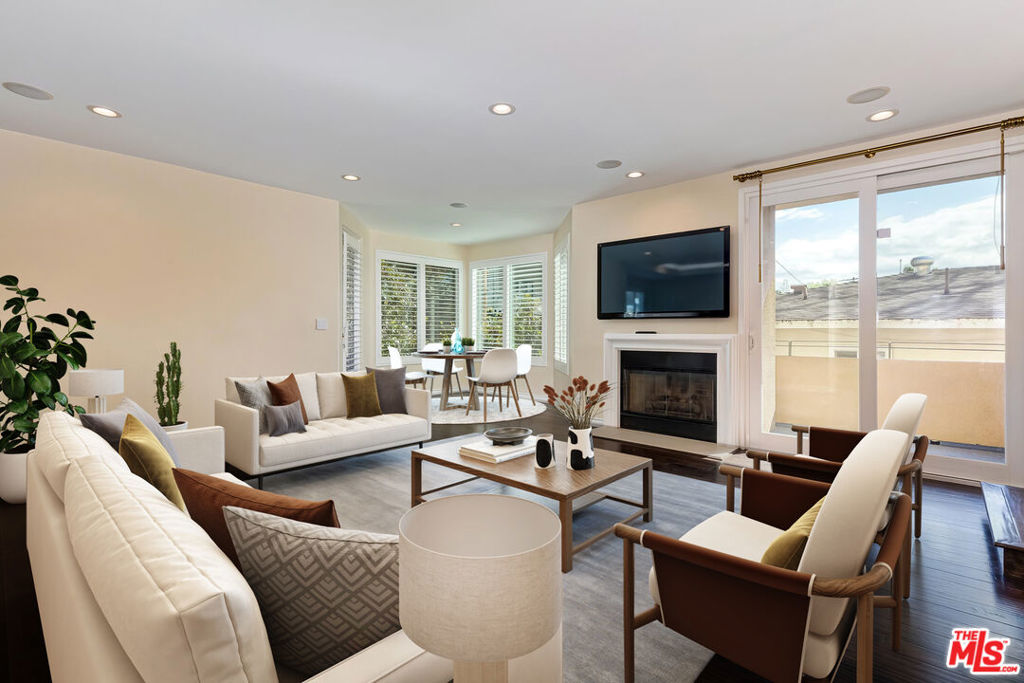 12841 Bloomfield Street #203