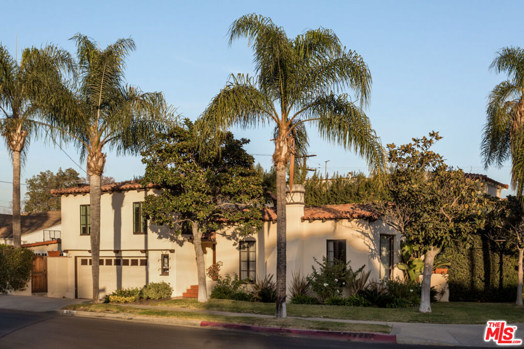 1650 S Crest Drive