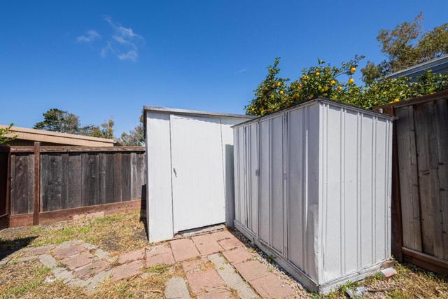 13990 Monte De Oro, Castroville CA: https://media.crmls.org/mediaz/1fa18c55-6691-46ee-a69c-5f5bd4cb99d3.jpg