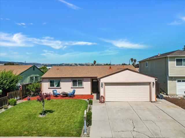 8100 Springdale Court, Gilroy CA: https://media.crmls.org/mediaz/1fa23381-bb3f-4788-b021-f327d97b43df.jpg
