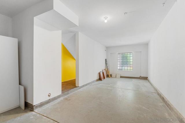 4880 Paramount Dr, San Diego CA: https://media.crmls.org/mediaz/1fa25184-e79c-427a-8a4f-92cc6f8fc8f8.jpg