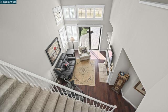 3019 Tahoe Pl, San Ramon CA: https://media.crmls.org/mediaz/1fa31f76-676b-4d2f-9df2-2ae3fef17840.jpg