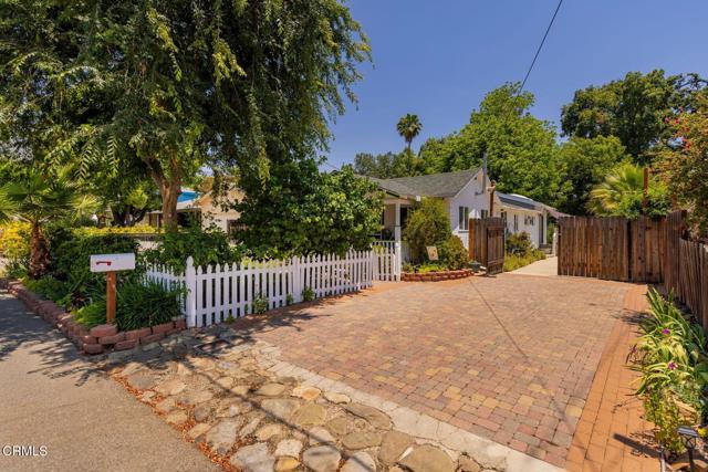 216 N Fulton Street, Ojai CA: https://media.crmls.org/mediaz/1fa3225f-a25d-4d25-99ca-d2bf93f34b26.jpg
