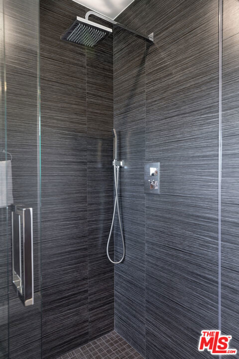 3712 Berry Drive, Studio City CA: https://media.crmls.org/mediaz/1fa332c2-fb59-472b-ba29-a6f30c370a75.jpg