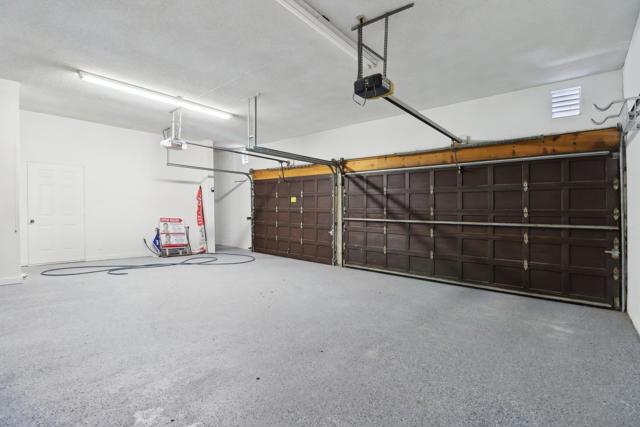 4367 Summit Dr, La Mesa CA: https://media.crmls.org/mediaz/1fa41243-7004-41d2-8174-1034d9d7b9fb.jpg