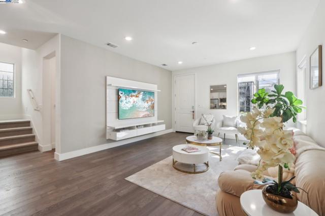 5623 Central Pkwy, Dublin CA: https://media.crmls.org/mediaz/1fa4a6c8-7555-45e8-933d-74e8746eef45.jpg
