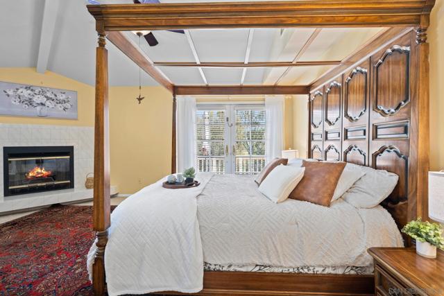 10575 Spruce Grove Ave, San Diego CA: https://media.crmls.org/mediaz/1fa4fccf-db5f-46db-8454-5931feba572e.jpg