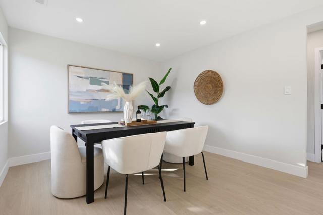 324 Glencourt Way, Pacifica CA: https://media.crmls.org/mediaz/1fa59353-7d7d-41aa-8a9d-f08dbef02e41.jpg