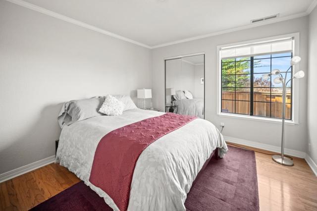 1051 Highlander Drive, Seaside CA: https://media.crmls.org/mediaz/1fa66e56-01aa-47ef-ae3c-bb2b3f4e0cbb.jpg