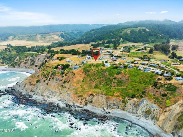 14790 Navarro Way, Manchester CA: https://media.crmls.org/mediaz/1fa6bfad-e455-4a06-813c-71c4550a0e5f.jpg